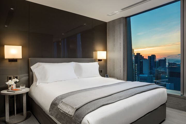 Room 15 of 38