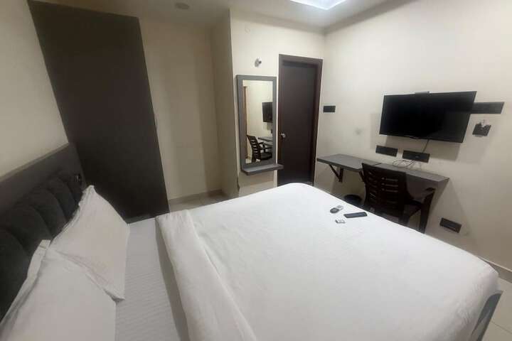Room 29 of 39