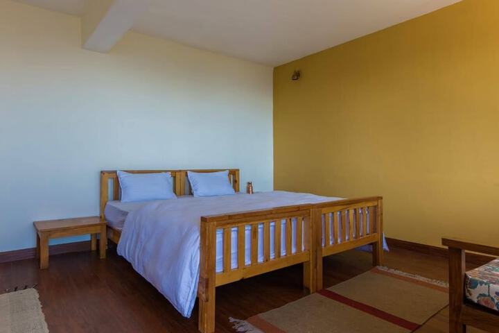 Room 3 of 41