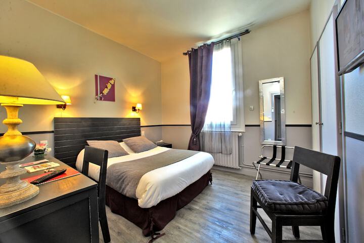 Room 4 of 86