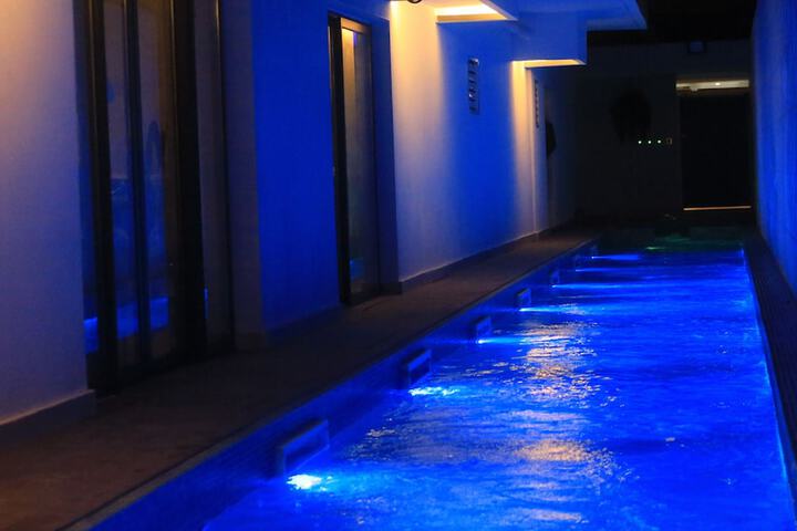 Pool 41 of 109
