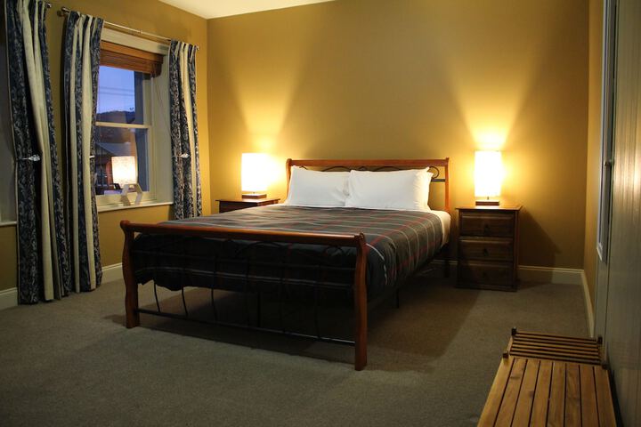 Room 34 of 59
