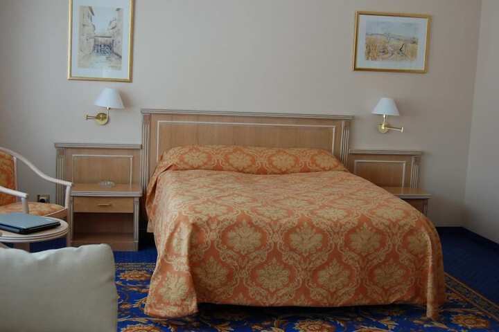 Room 21 of 59
