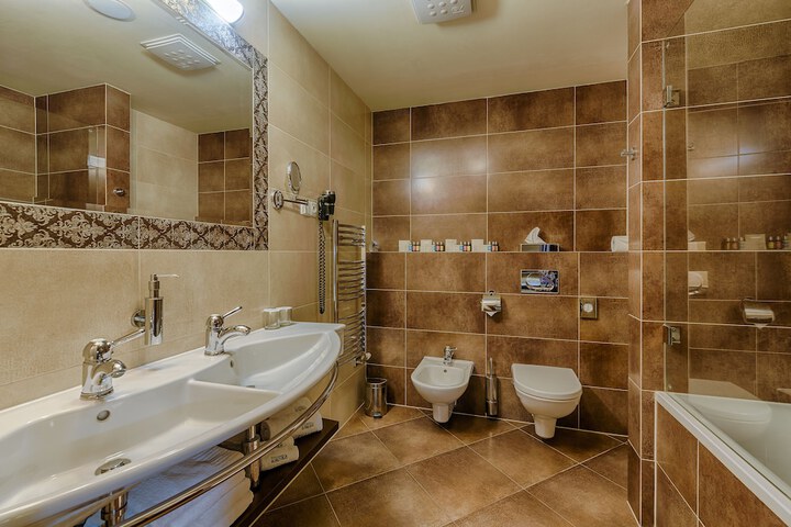 Bathroom Interior Photo