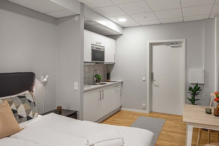 Room 16 of 47
