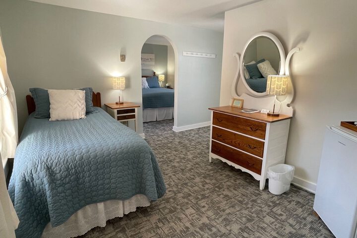 Room 48 of 99