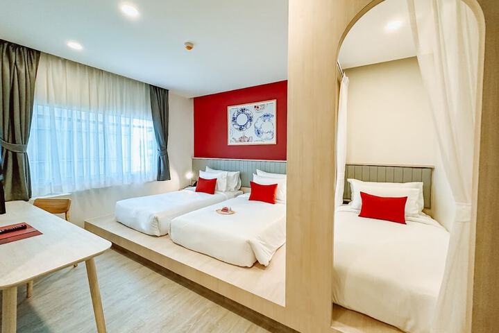 Room 80 of 190