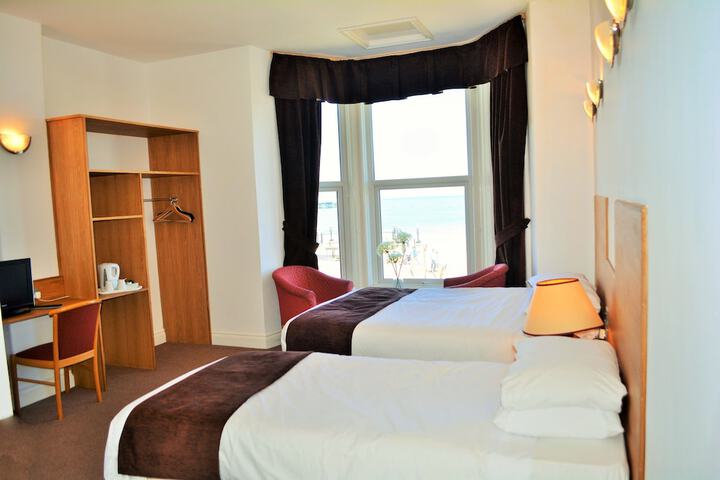 Room 8 of 49