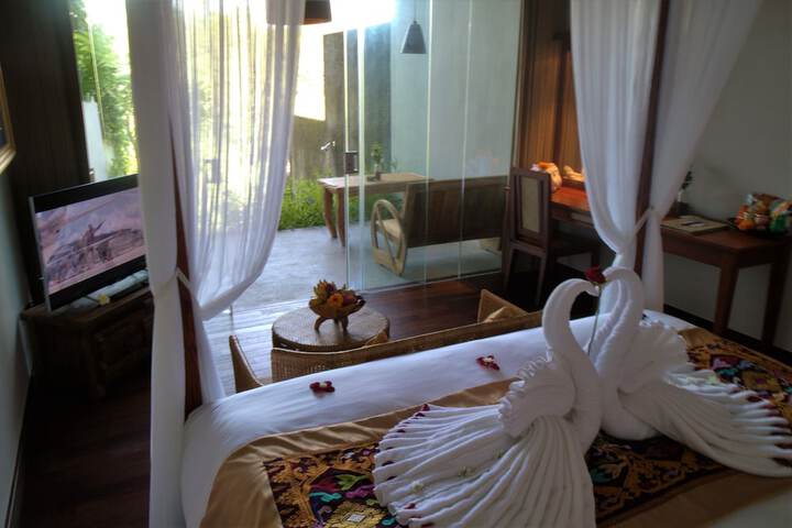 Room 8 of 47