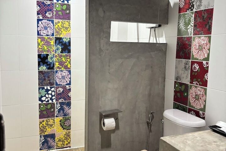 Room 50 of 71