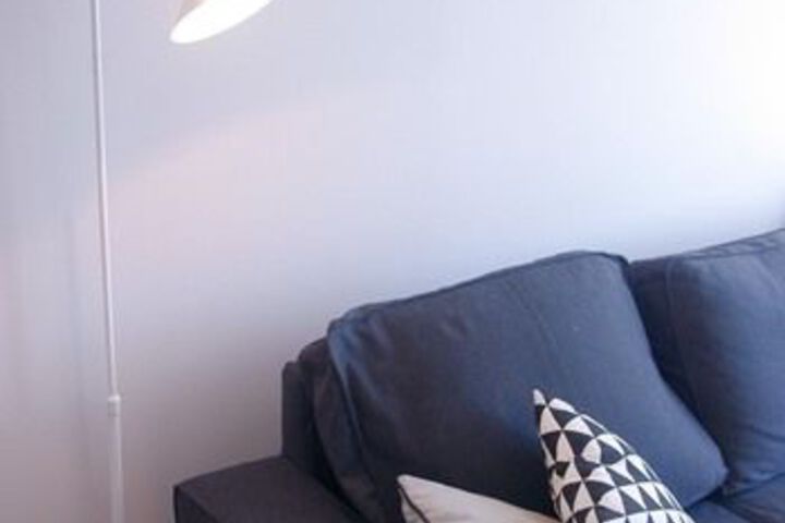 Lounge 21 of 26
