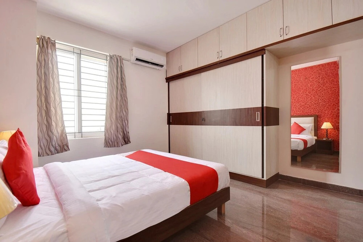 Room 6 of 11
