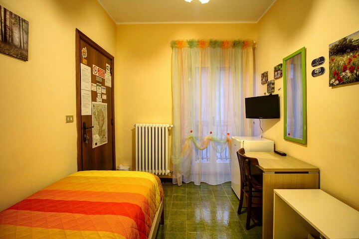 Room 22 of 82