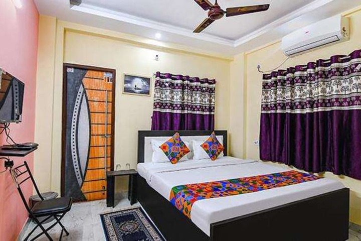 Room 19 of 34