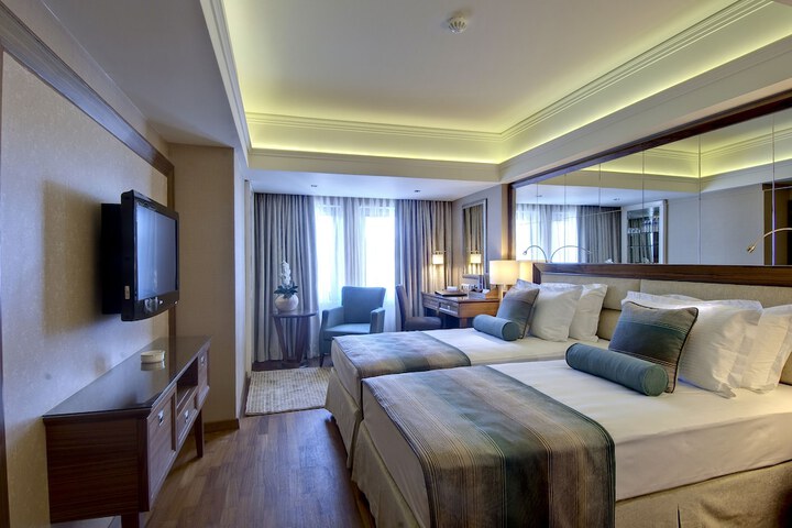 Room 13 of 57