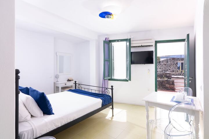 Room 5 of 84