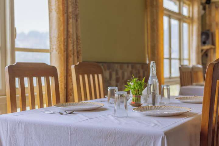 Dining 40 of 60