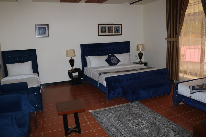 Room 27 of 41