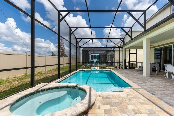 Pool 16 of 30