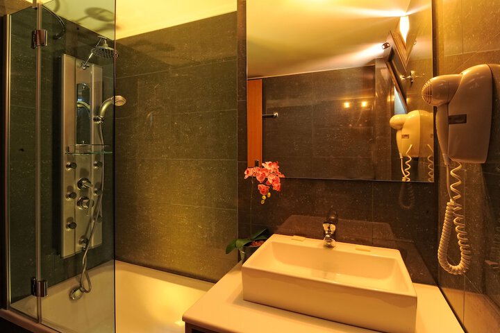 Clean Restrooms