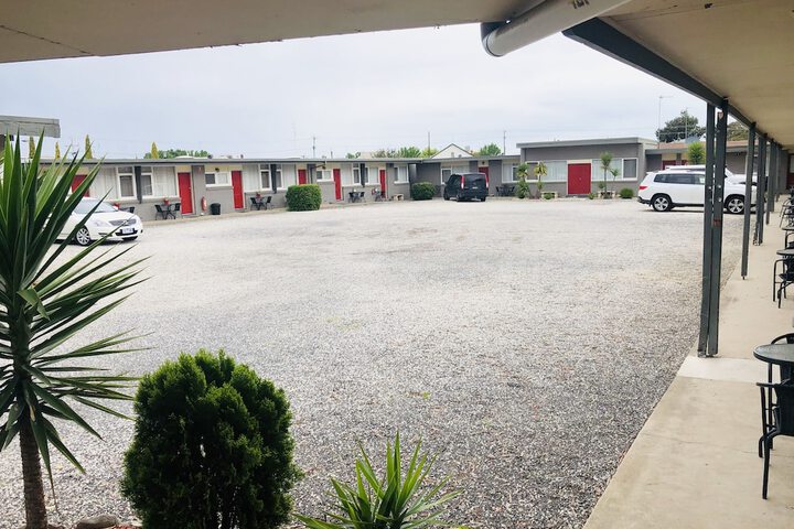 Property Grounds 19 of 19