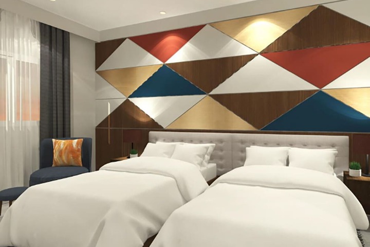 Room 4 of 30