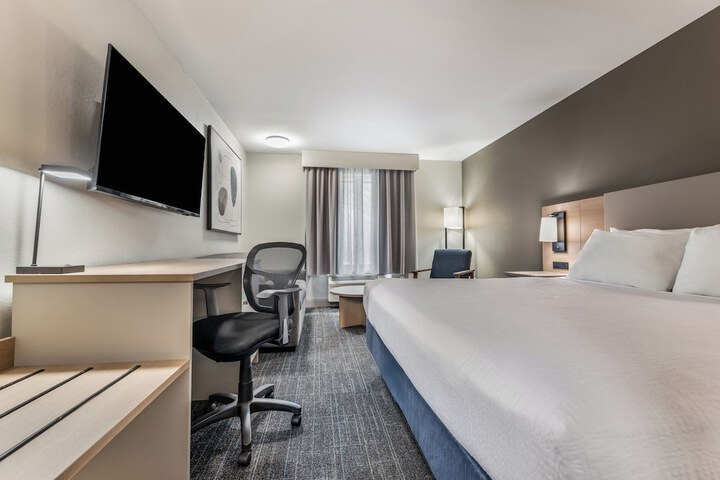 Room 18 of 76