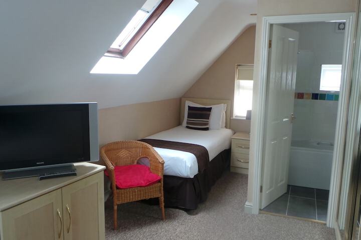 Room 13 of 53