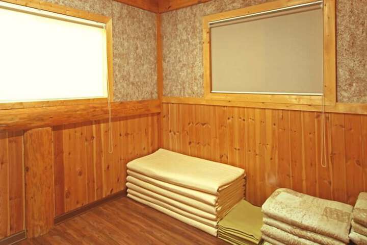 Room 12 of 50