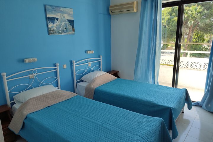 Room 5 of 35
