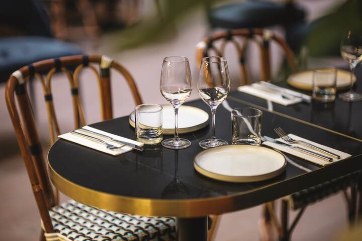 Dining 45 of 67