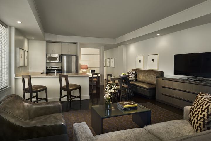 Room 12 of 24