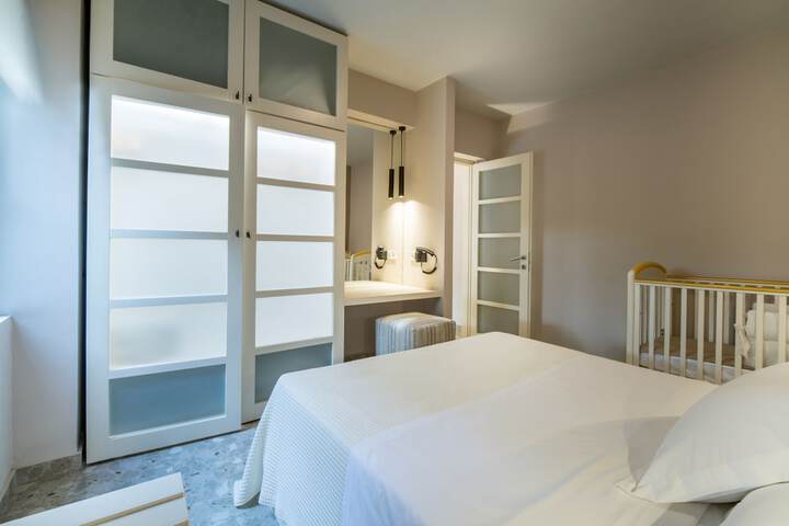 Room 10 of 47