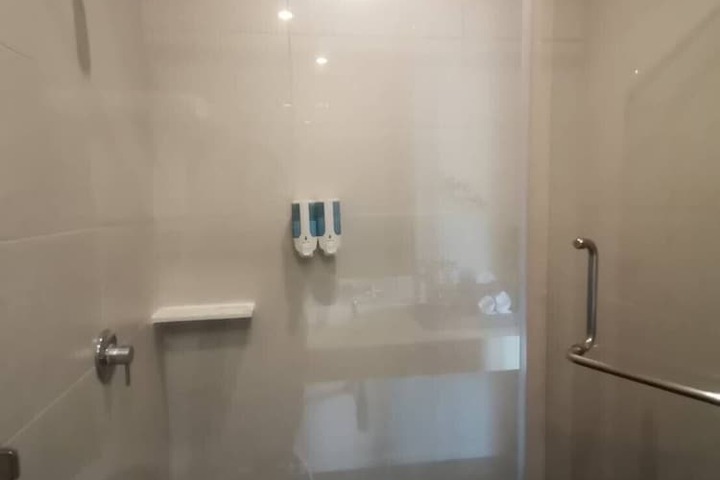 Room 49 of 74