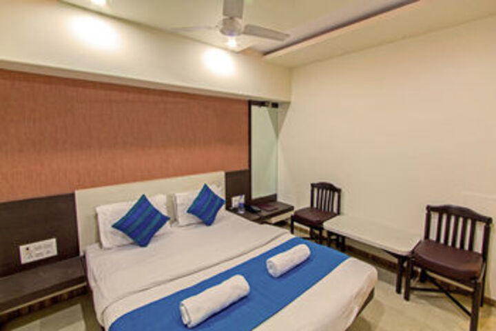 Room 15 of 18