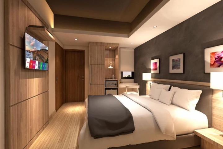 Room 15 of 32