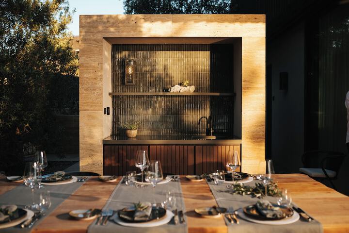 Dining 408 of 443