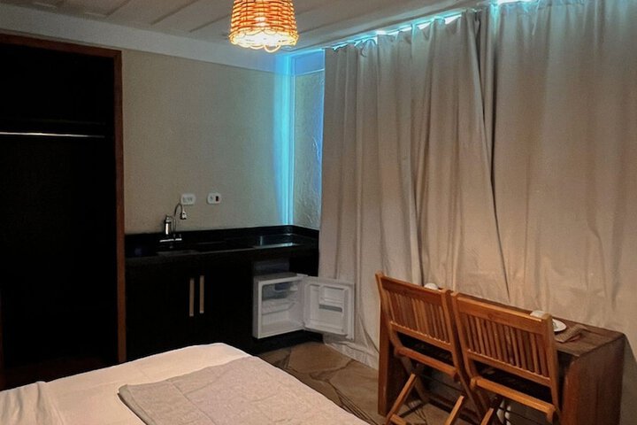 Room 5 of 189