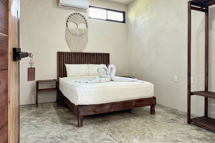 Room 25 of 50