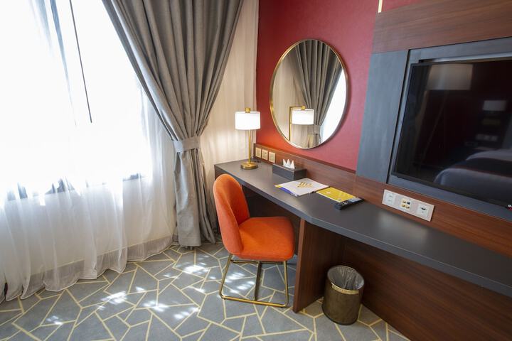 Room 20 of 91