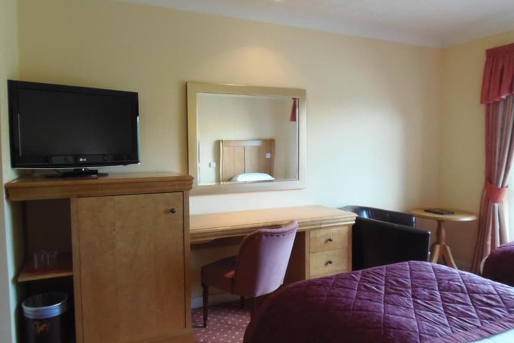 Room 5 of 45