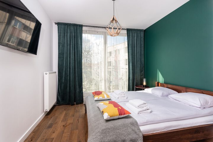 Room 44 of 111