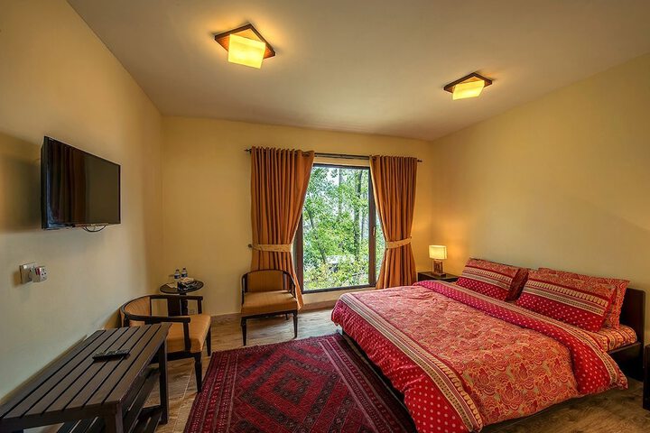 Room 10 of 35
