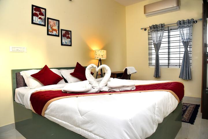 Room 9 of 26