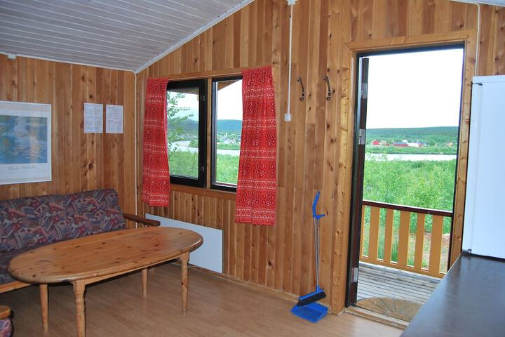 Room 6 of 12