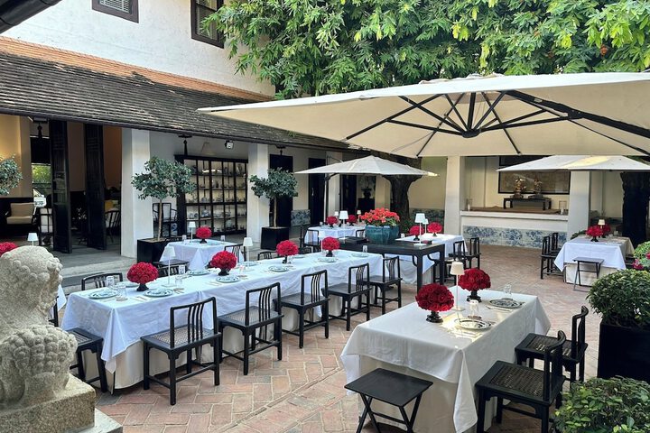 Dining 62 of 92
