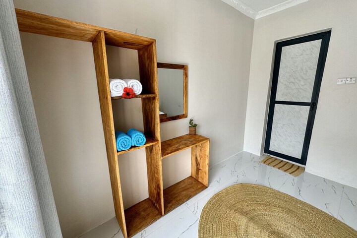 Room 13 of 63