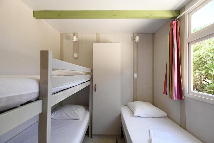 Room 19 of 85