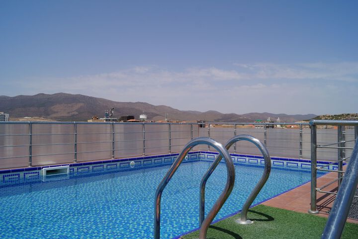 Pool 22 of 44