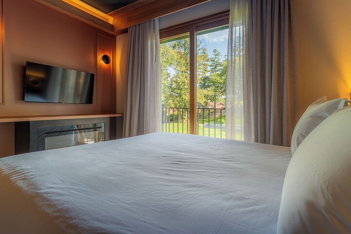 Room 3 of 47